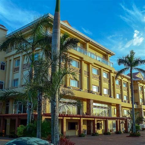 𝗧𝗛𝗘 𝟭𝟬 𝗕𝗘𝗦𝗧 Hotels in Kawit of 2023 (from S$13) .